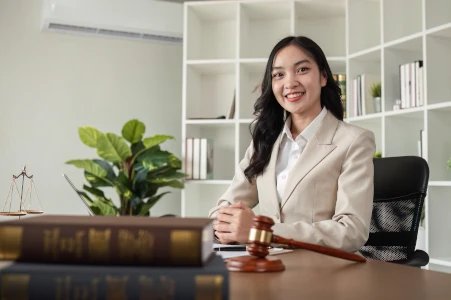 Female Asian lawyer Getting Ready for Your First Meeting with a Divorce Lawyer